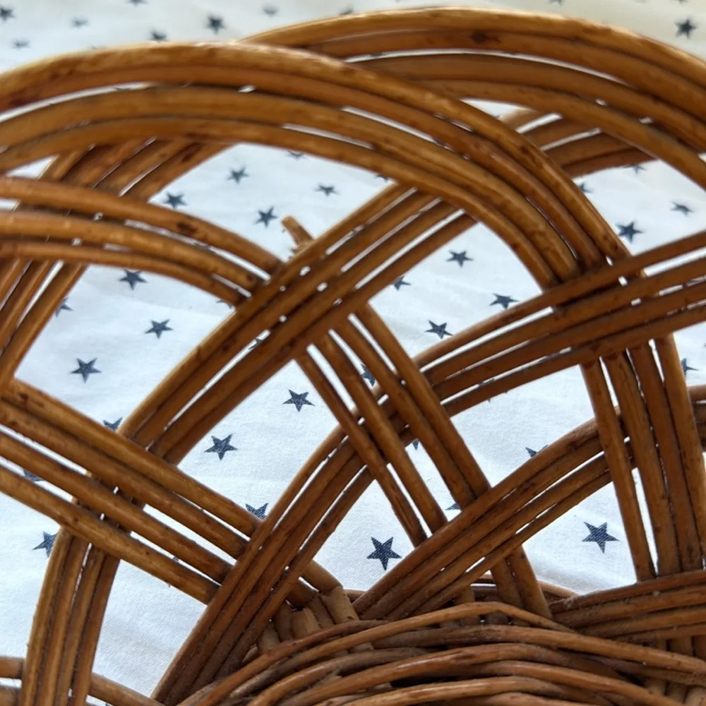 Vintage Yugoslavian Wicker 9.5” Rustic Rattan Round Hand Woven Fruit Basket